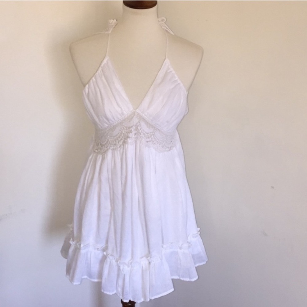 AKIRA Small White Summer Dress
